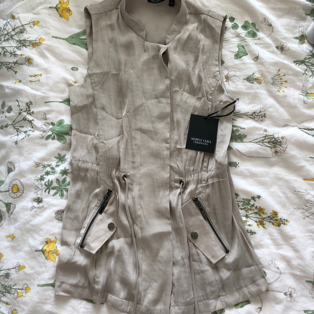 BRAND NEW VERA WANG BLOUSE